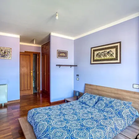 Apartamento Cheerful Holiday In Santa Cruz Near Seabeach Oleiros