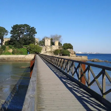 Cheerful Holiday In Santa Cruz Near Seabeach