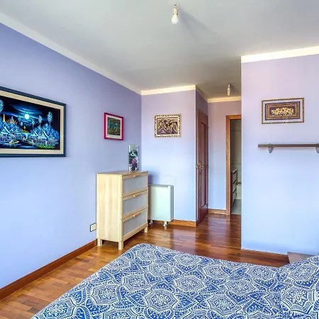 Cheerful Holiday In Santa Cruz Near Seabeach Oleiros