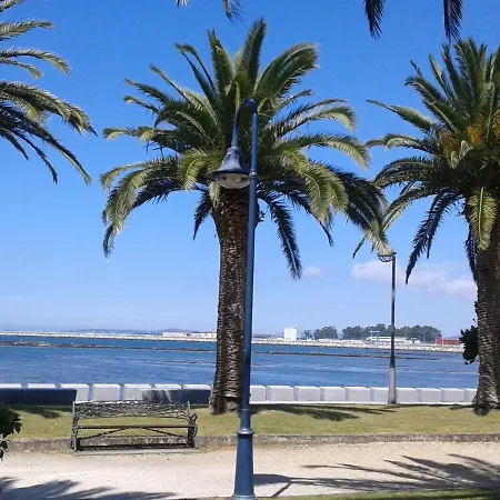 Apartamento Cheerful Holiday In Santa Cruz Near Seabeach Oleiros